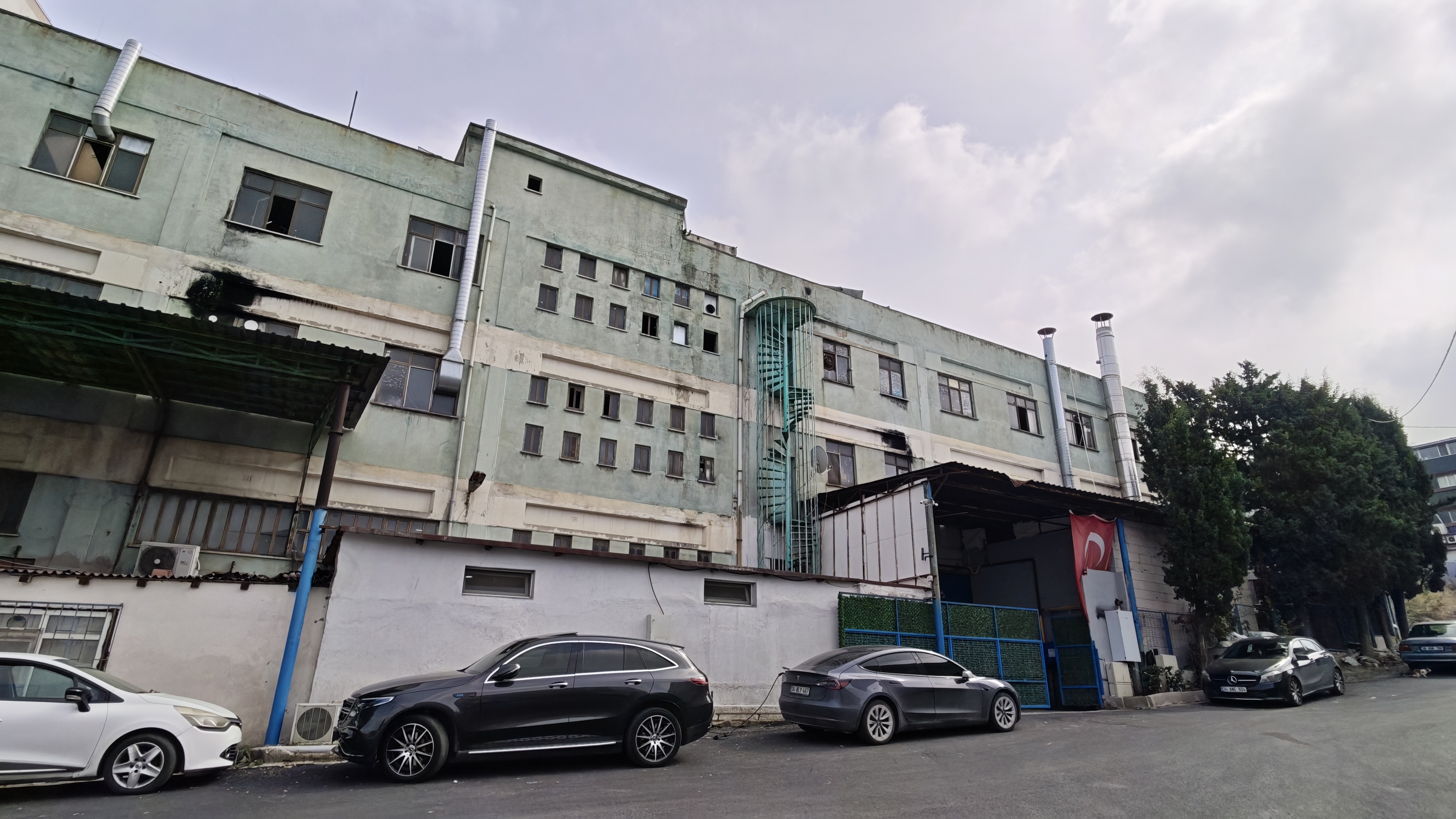 Korkmaz Tekstil Fabrika Binası — Küçükçekmece İstanbul